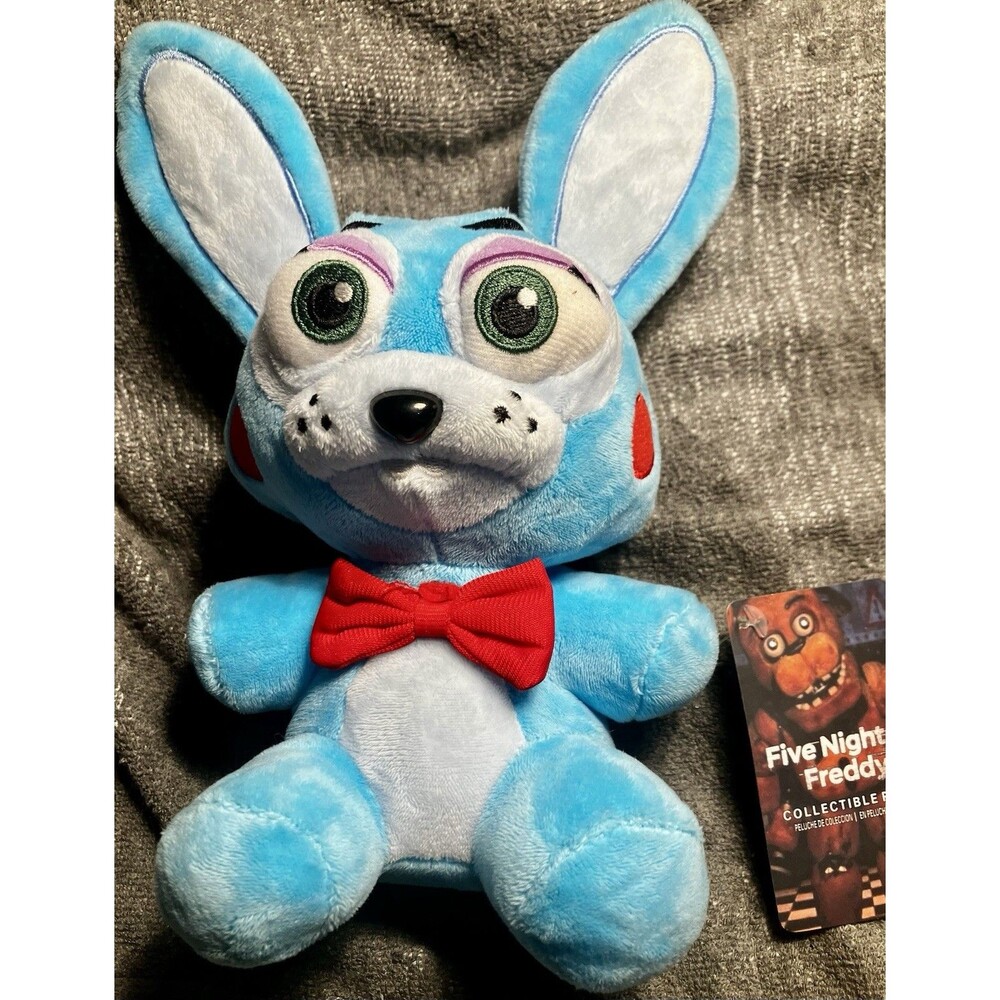 2016 Five Nights at Freddy's Toy Bonnie Blue Plush Collectible FNAF NWT Funko